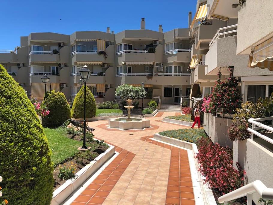 Apartamento Torremolinos 5 Personas + Parking + Piscina Todo El Ano Kültér fotó